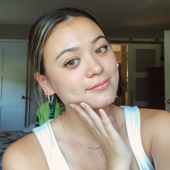 Meet your Posher, Sarah - Picture 1 of 1